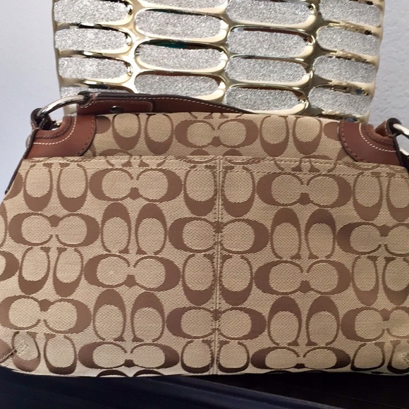 Signature Coach Purse - Picture 3 of 6